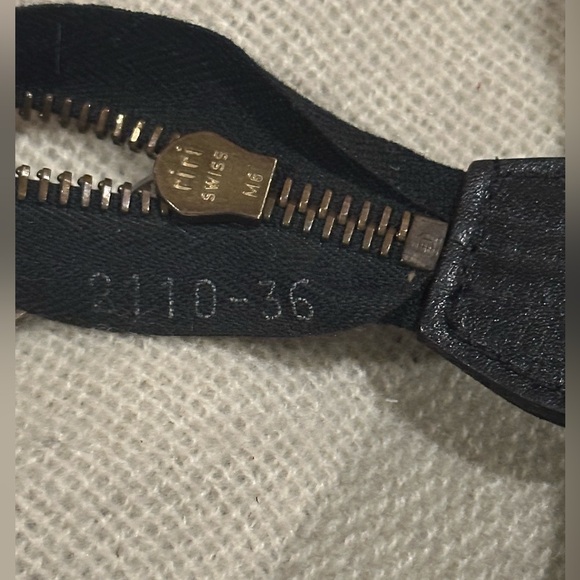 MCM Clutch - Picture 10 of 11